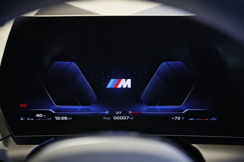 New 2026 BMW M235i xDrive w/ Technology Package AWD/4WD image 32