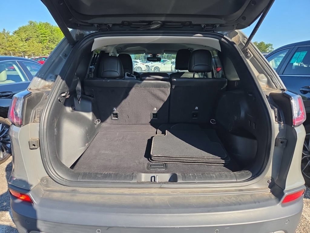 Used 2019 Jeep Cherokee Limited AWD/4WD image 17