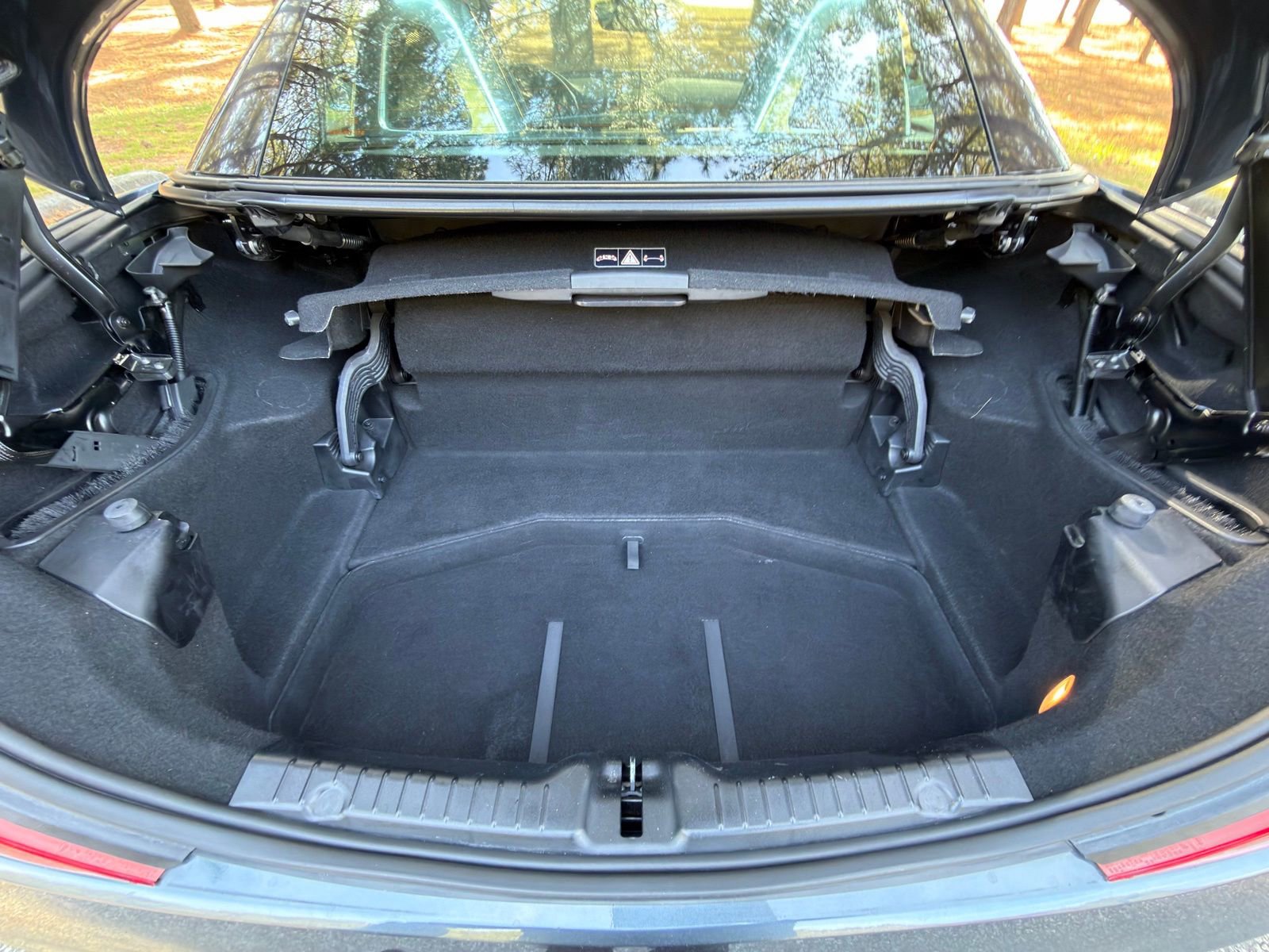 Used 2015 Mercedes-Benz SLK 250 image 11