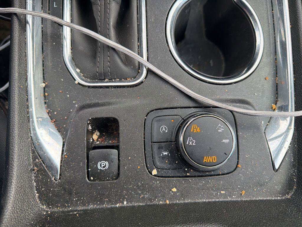 Used 2023 Chevrolet Traverse High Country image 15