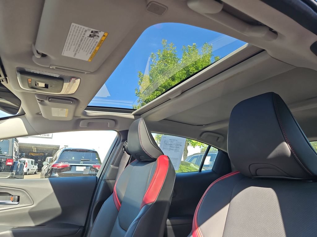Used 2024 Toyota Prius Prime FWD image 28