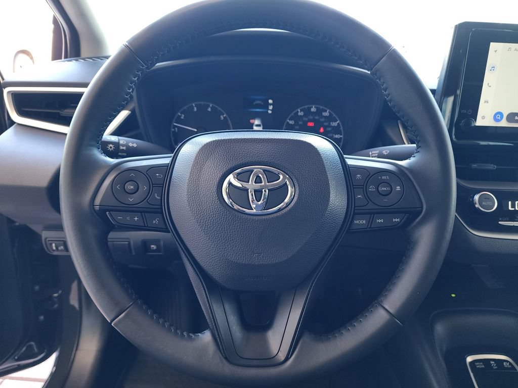 Used 2024 Toyota Corolla LE w/ LE Premium Package FWD image 18