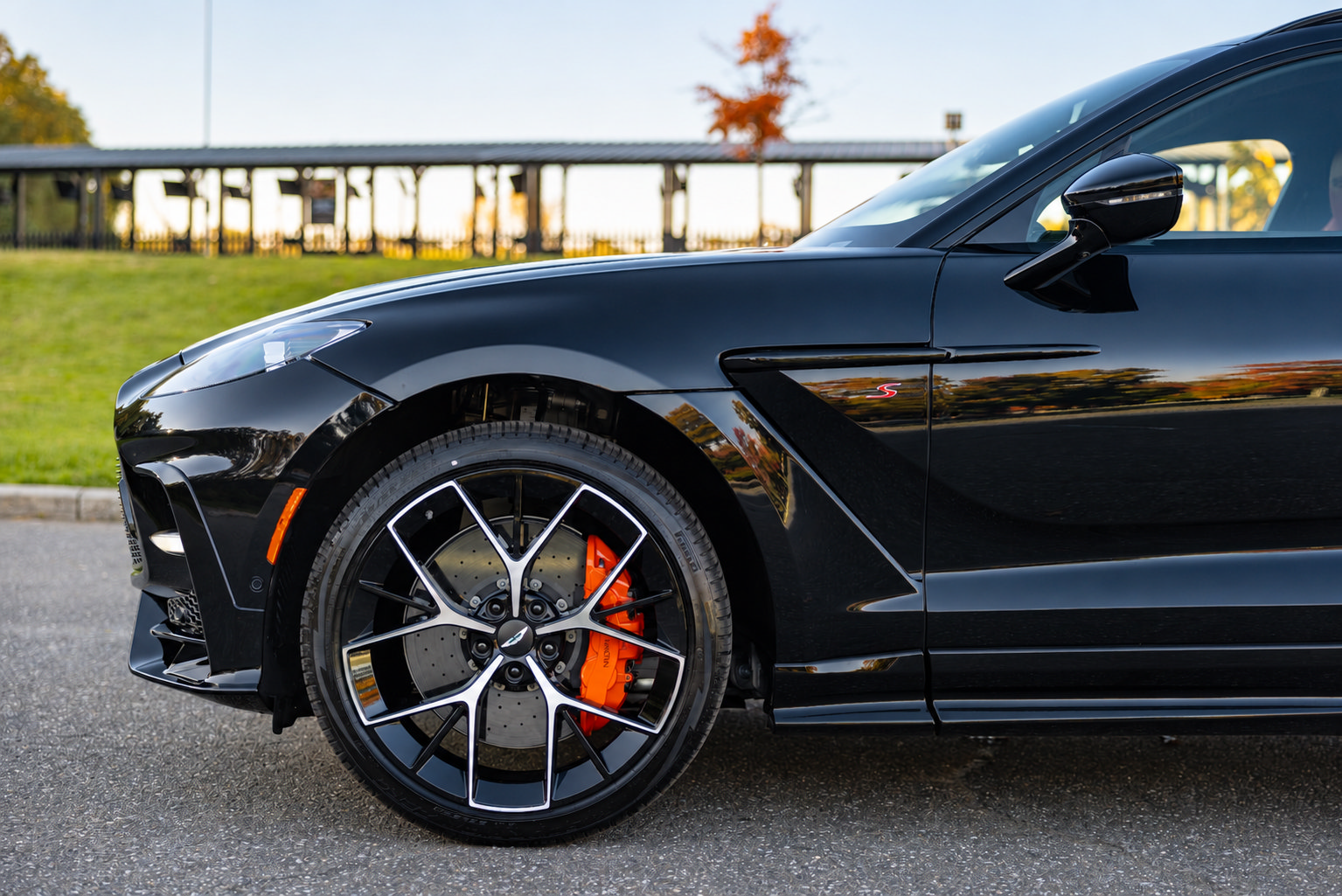 New 2026 Aston Martin DBX S AWD/4WD image 9
