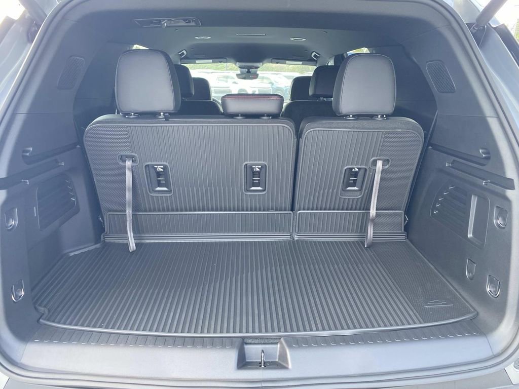New 2026 Chevrolet Traverse Z71 w/ Driver Confidence Package image 10