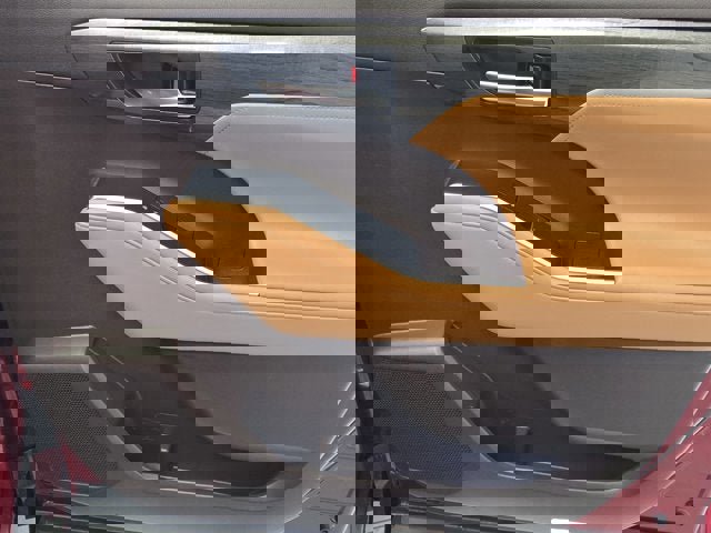 Used 2020 Toyota Highlander Platinum image 3