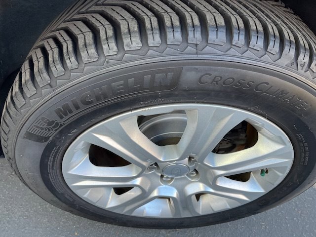 Used 2018 Land Rover Range Rover Evoque SE image 8
