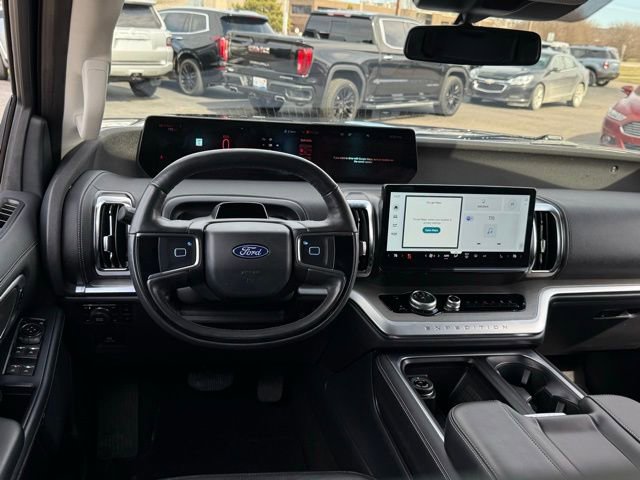 Used 2025 Ford Expedition Max Platinum image 7