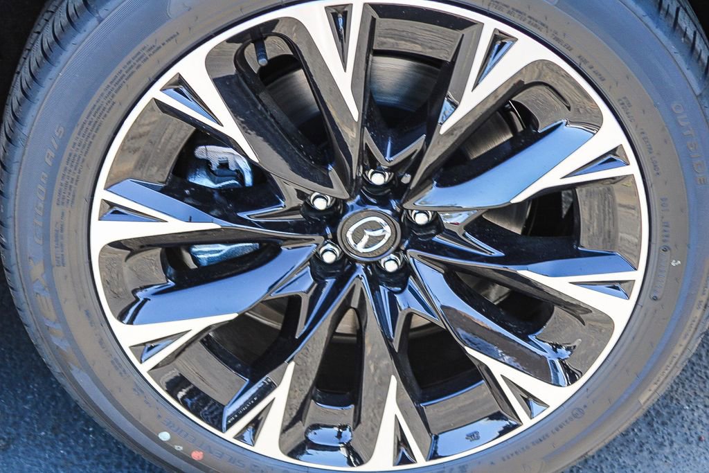 New 2026 MAZDA CX-90 Plug-In Hybrid w/ Premium Plus image 11