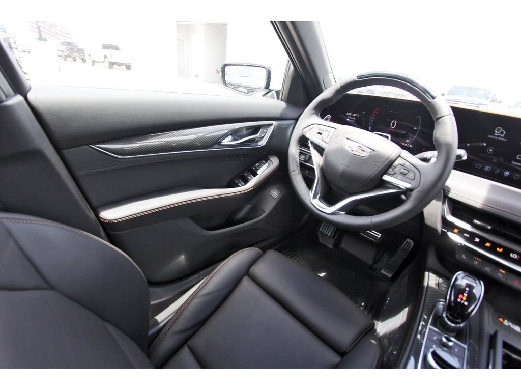 New 2026 Cadillac CT5 V w/ Technology Package RWD image 8