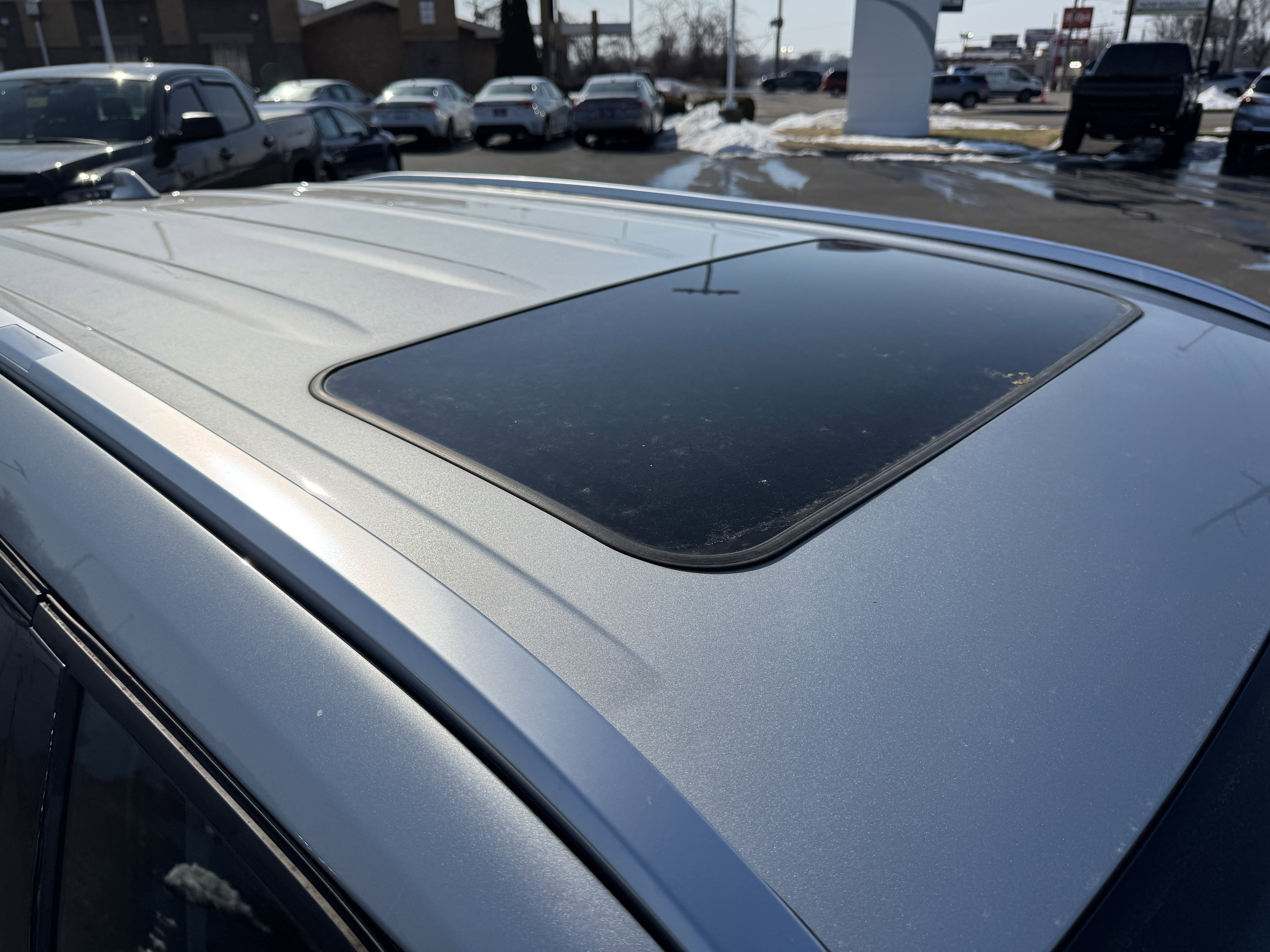 Used 2023 Toyota Highlander Limited image 17