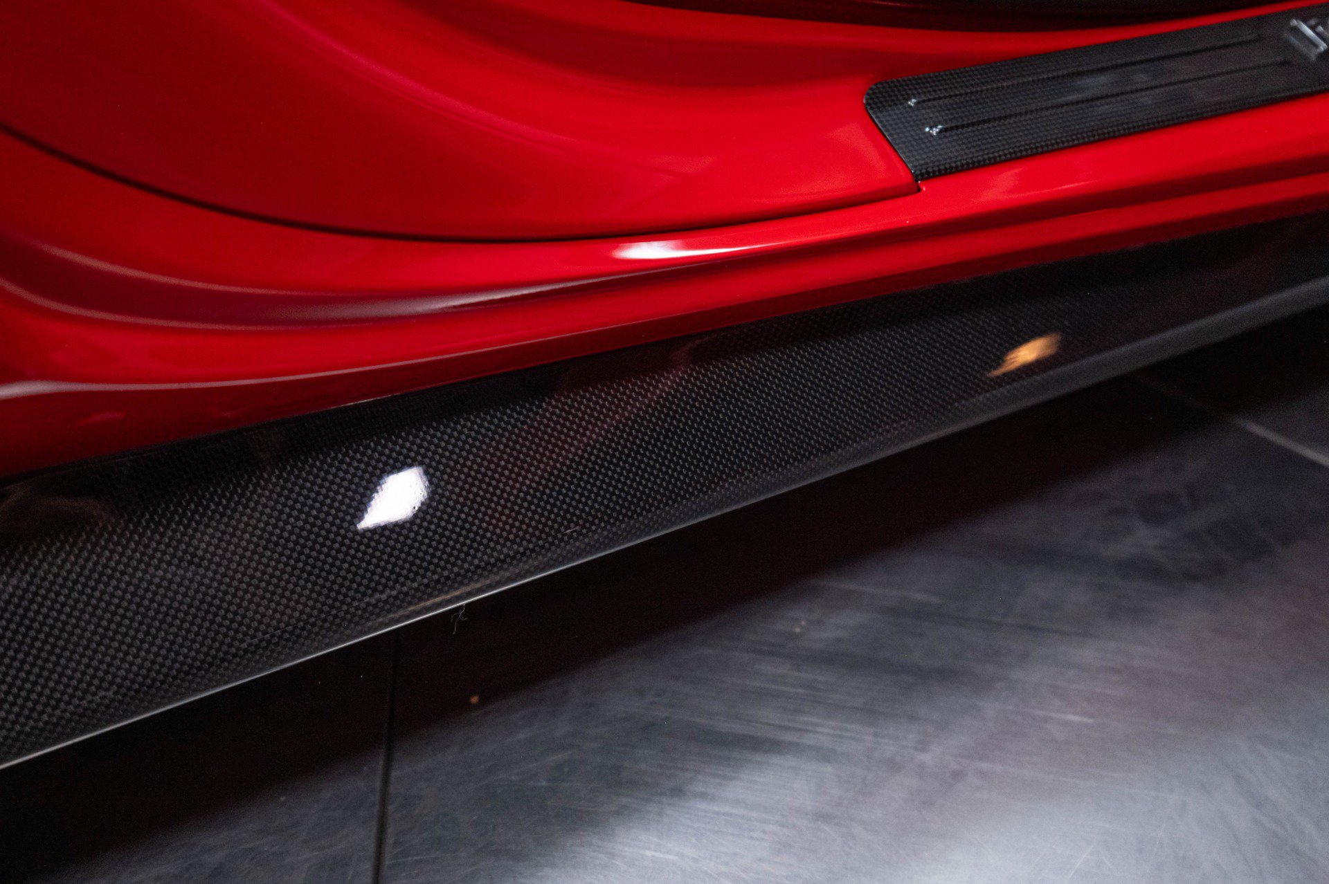 Used 2018 Ferrari 488 Spider RWD image 34