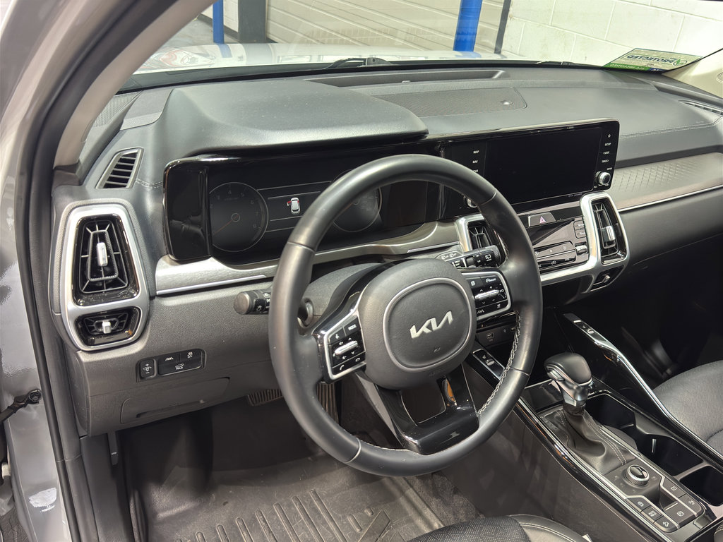 Used 2022 Kia Sorento SX image 20