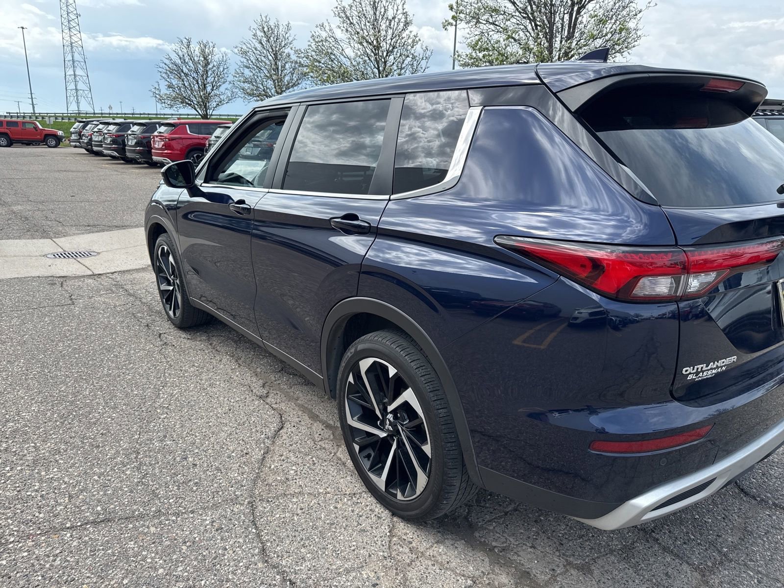 Used 2023 Mitsubishi Outlander SE AWD/4WD image 5