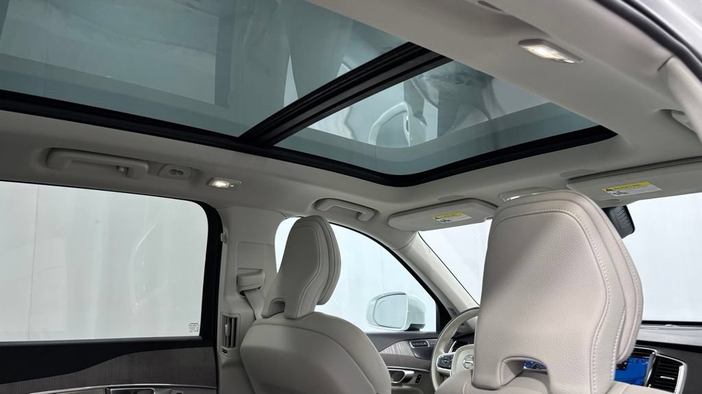 Certified 2024 Volvo XC90 B5 Plus w/ Protection Package Premier AWD/4WD image 26