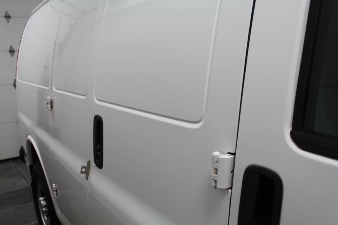 Used 2020 Chevrolet Express 2500 w/ Driver Convenience Package image 33