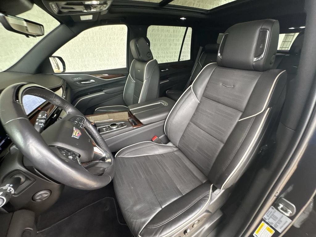 Certified 2023 Cadillac Escalade Premium Luxury AWD/4WD image 20