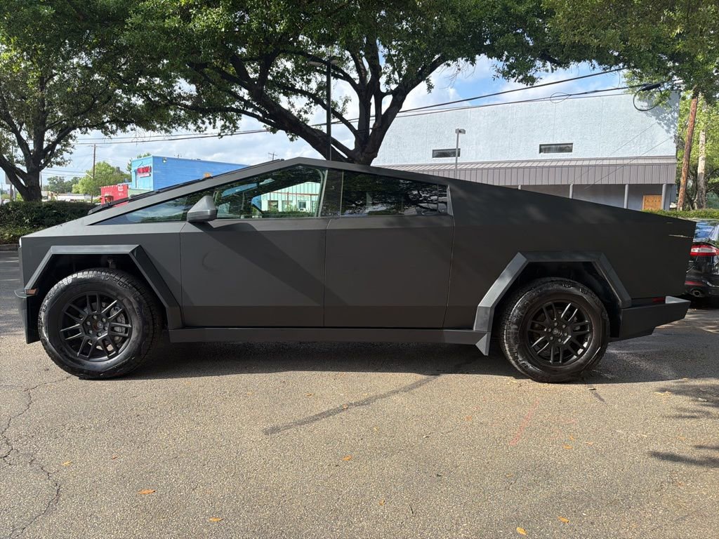 Used 2024 Tesla Cybertruck Cyberbeast image 4