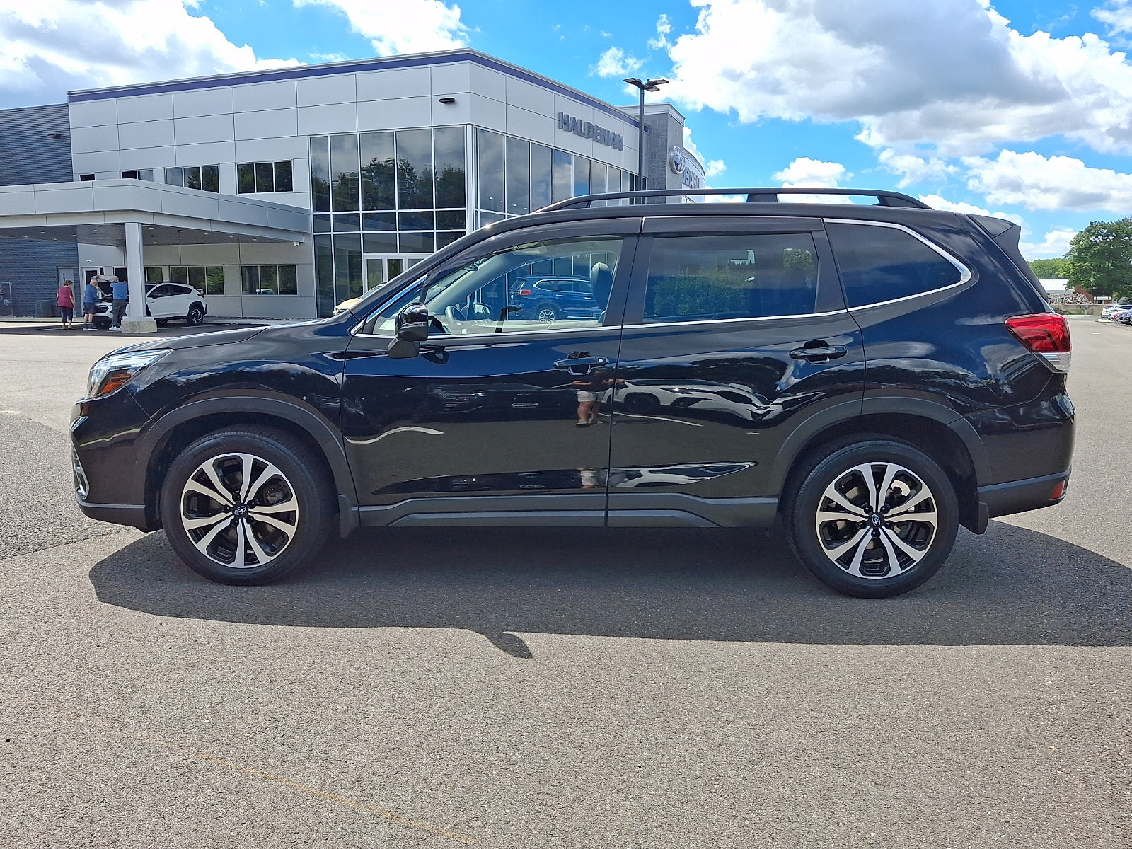Certified 2021 Subaru Forester Limited AWD/4WD image 4