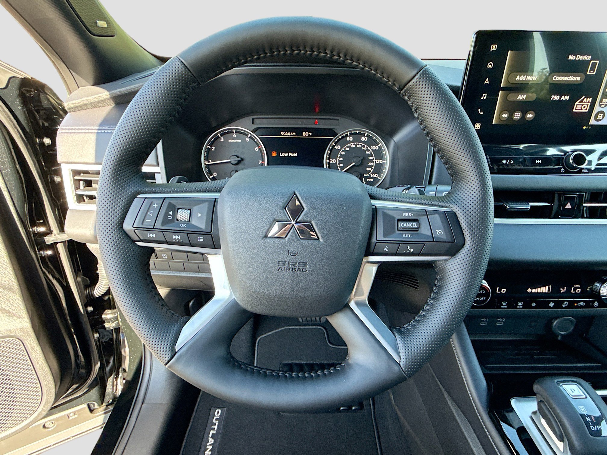 New 2026 Mitsubishi Outlander LE FWD image 7