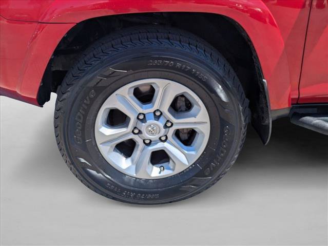 Certified 2018 Toyota 4Runner SR5 AWD/4WD image 24