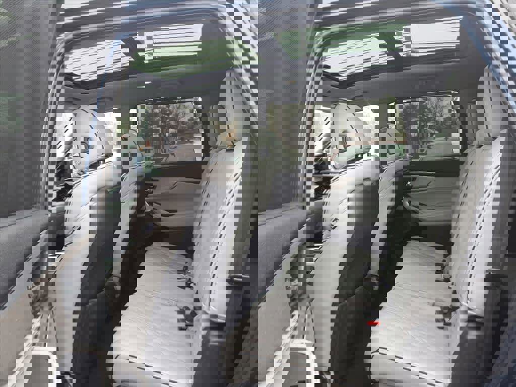 Used 2025 Acura MDX w/Advance Package image 19