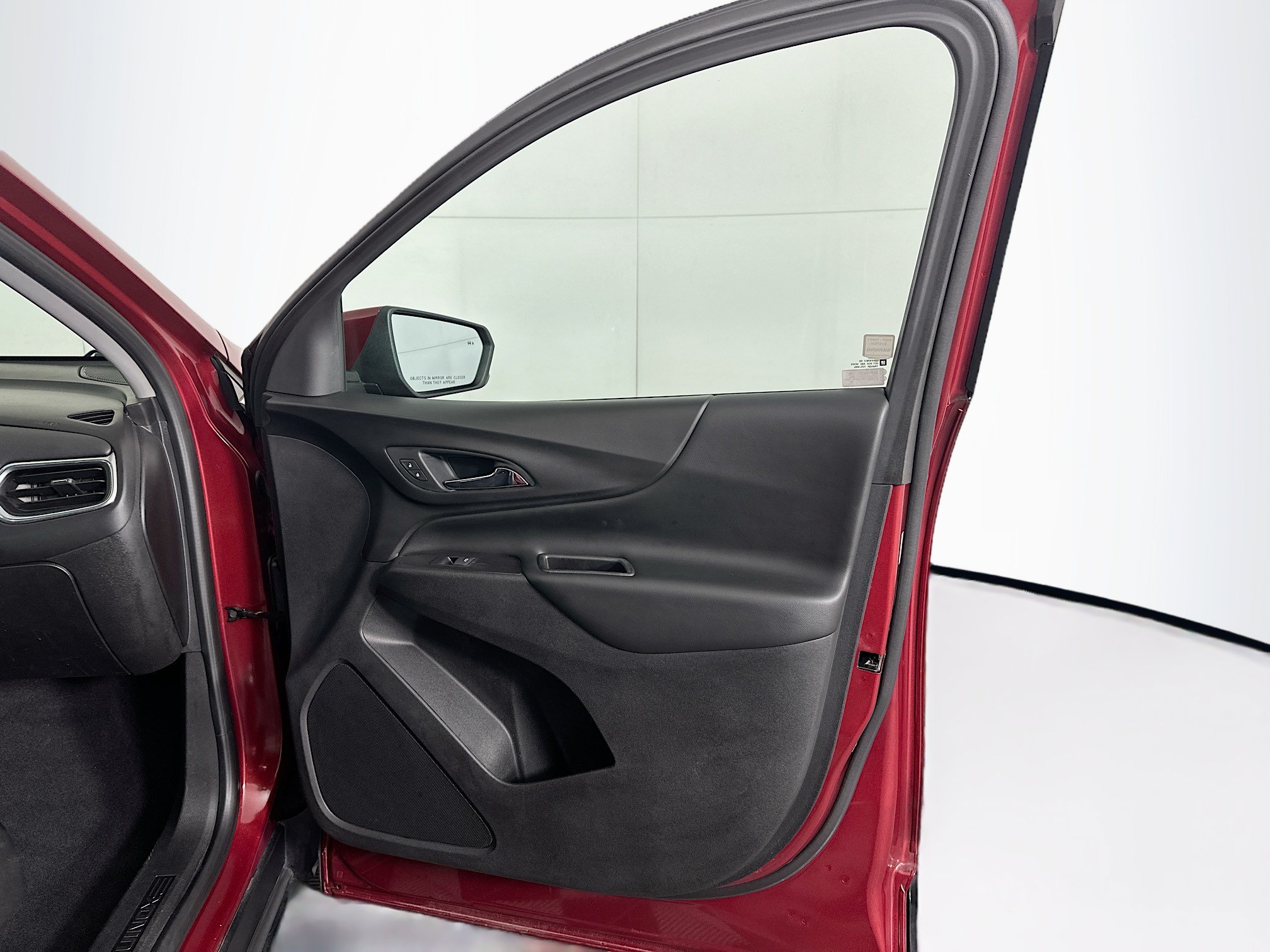 Used 2019 Chevrolet Equinox LT FWD image 32