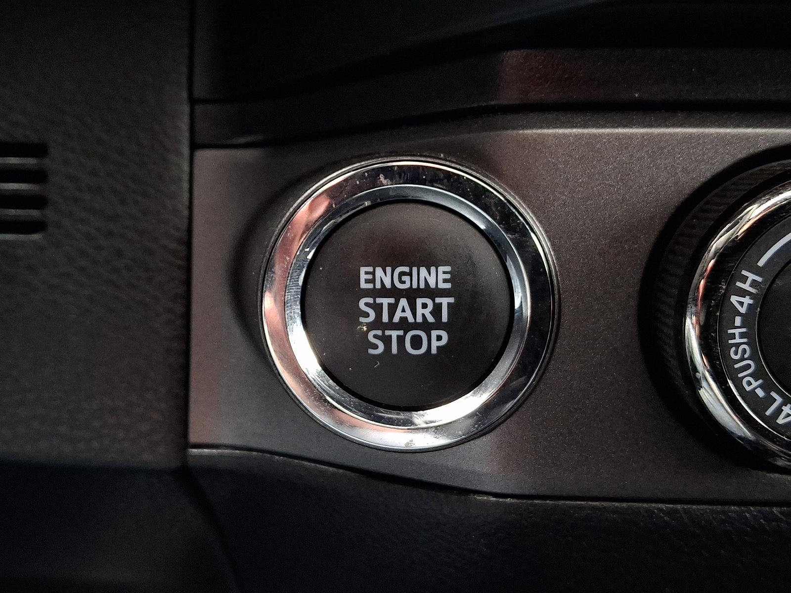 Used 2023 Toyota Tacoma TRD Off-Road w/ TRD Premium Off Road Package AWD/4WD image 23