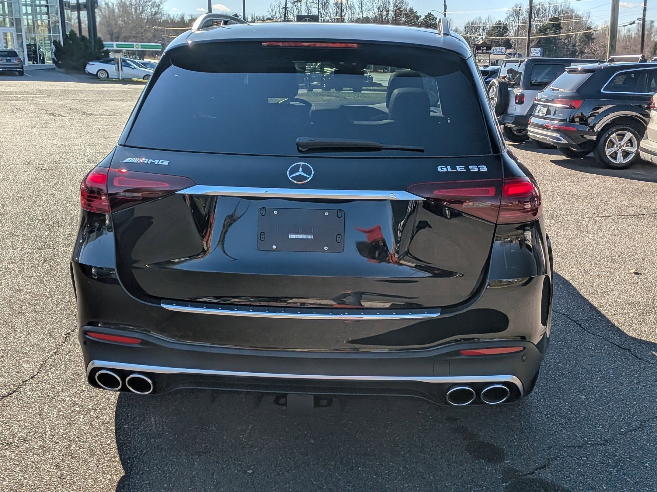 Used 2025 Mercedes-Benz GLE 53 AMG 4MATIC image 4