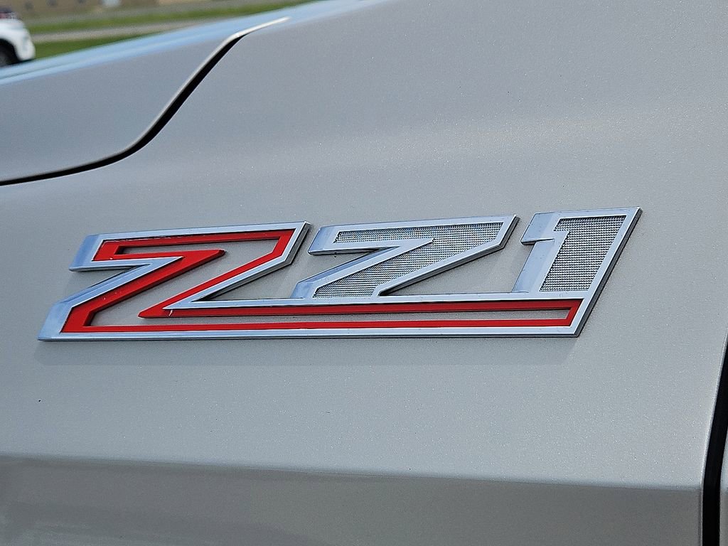 Used 2022 Chevrolet Tahoe Z71 w/ Z71 Off-Road Package AWD/4WD image 15