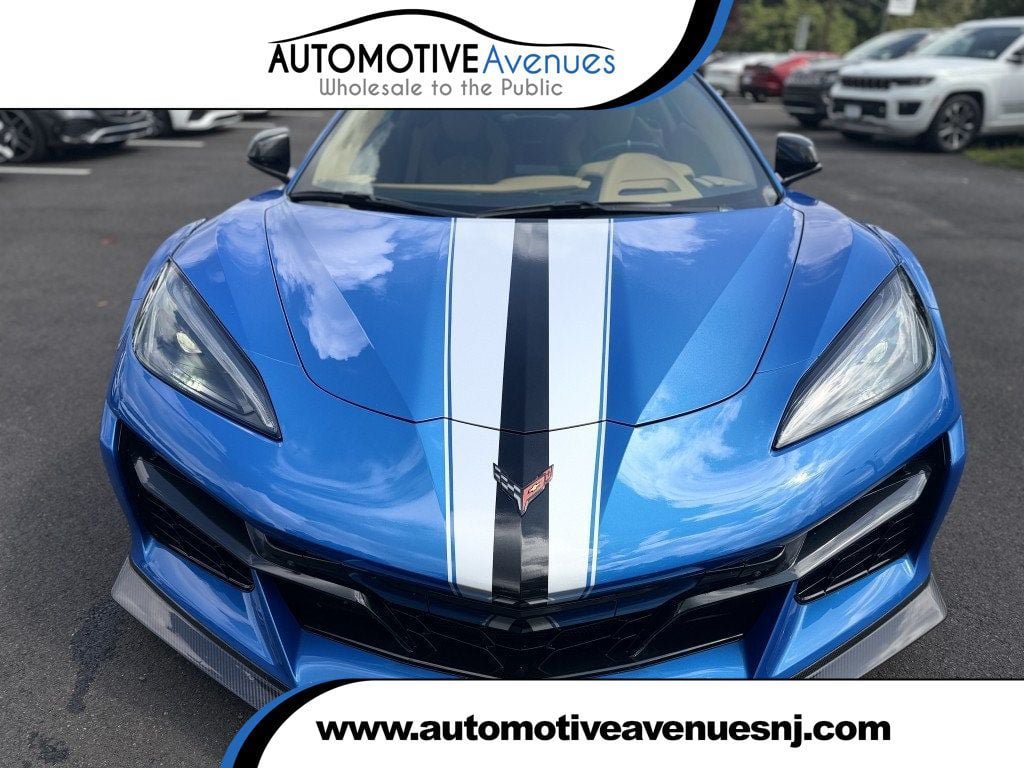 Used 2024 Chevrolet Corvette Z06 RWD image 1