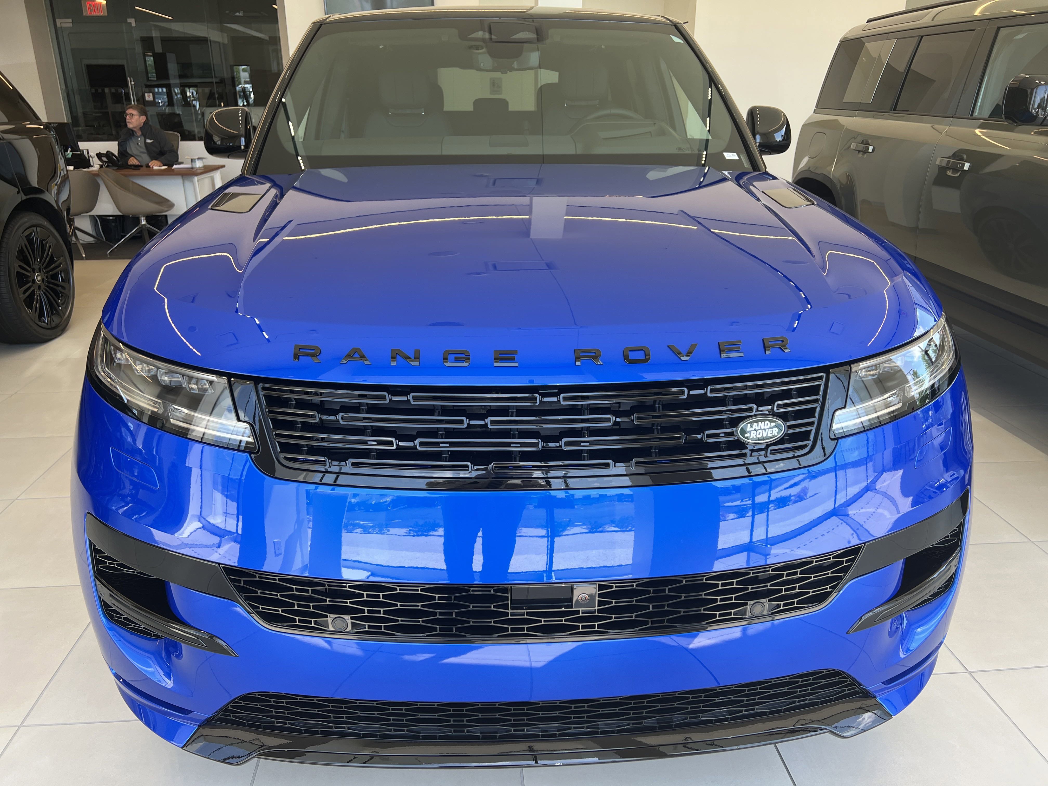 New 2025 Land Rover Range Rover Sport Autobiography image 9