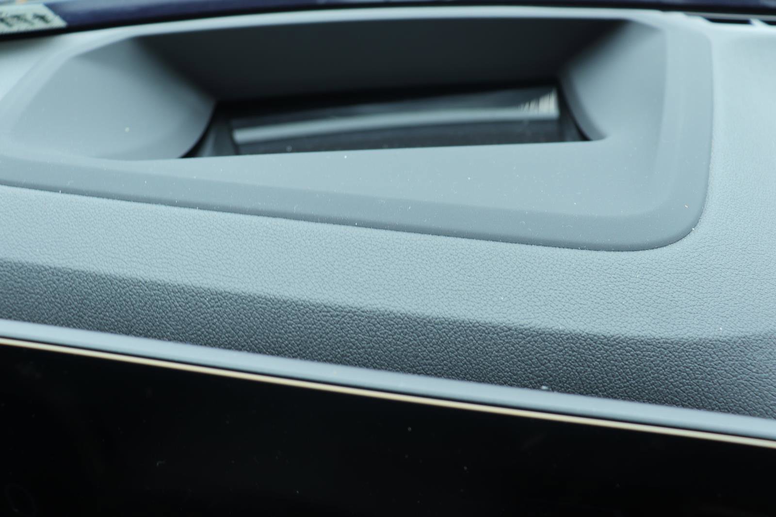 Used 2026 BMW 330i Sedan w/ M Sport Package image 25