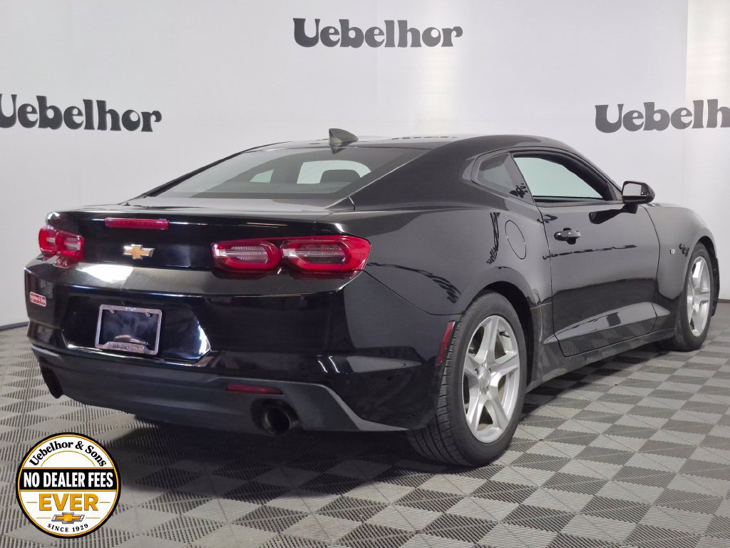 Used 2020 Chevrolet Camaro LT RWD image 7