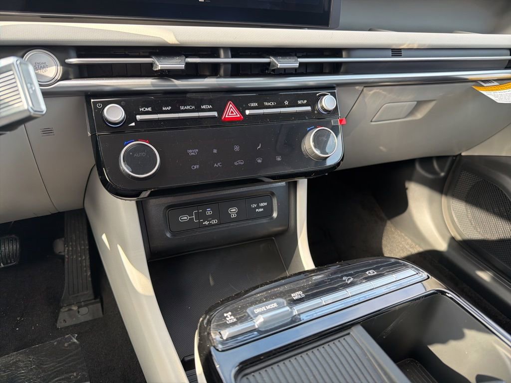 New 2026 Hyundai Tucson Blue SE w/ Tow & Go Package AWD/4WD image 27