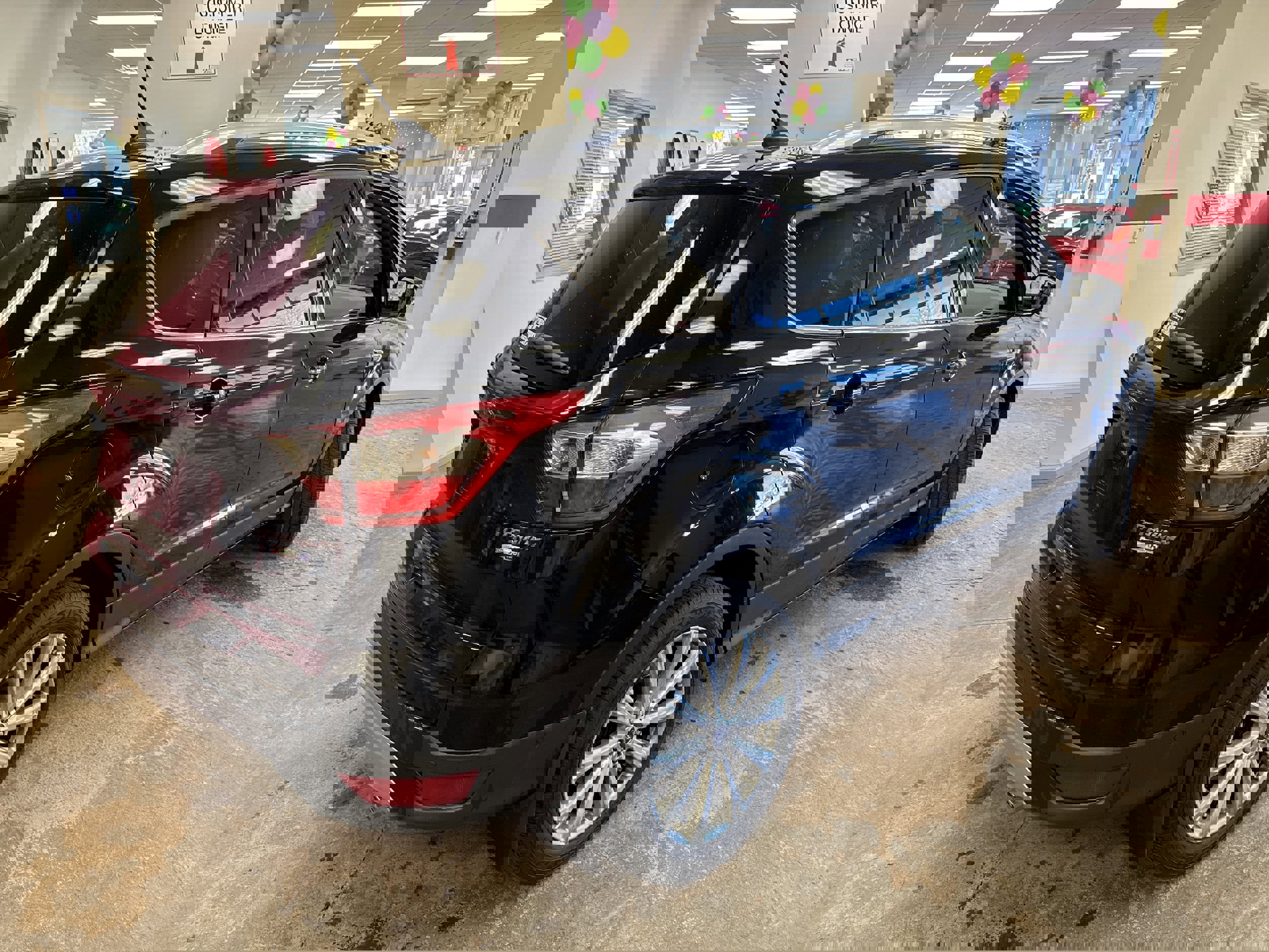 Used 2018 Ford Escape Titanium AWD/4WD image 11