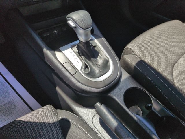Used 2024 Kia Forte LXS w/ LXS Technology Package FWD image 18