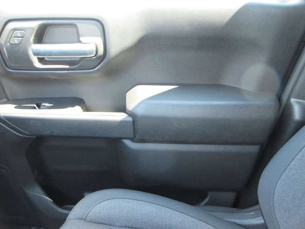Certified 2026 Chevrolet Silverado 1500 Custom w/ Turbomax Blackout Package AWD/4WD image 32