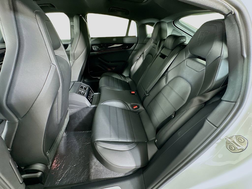 New 2025 Porsche Panamera 4S image 24