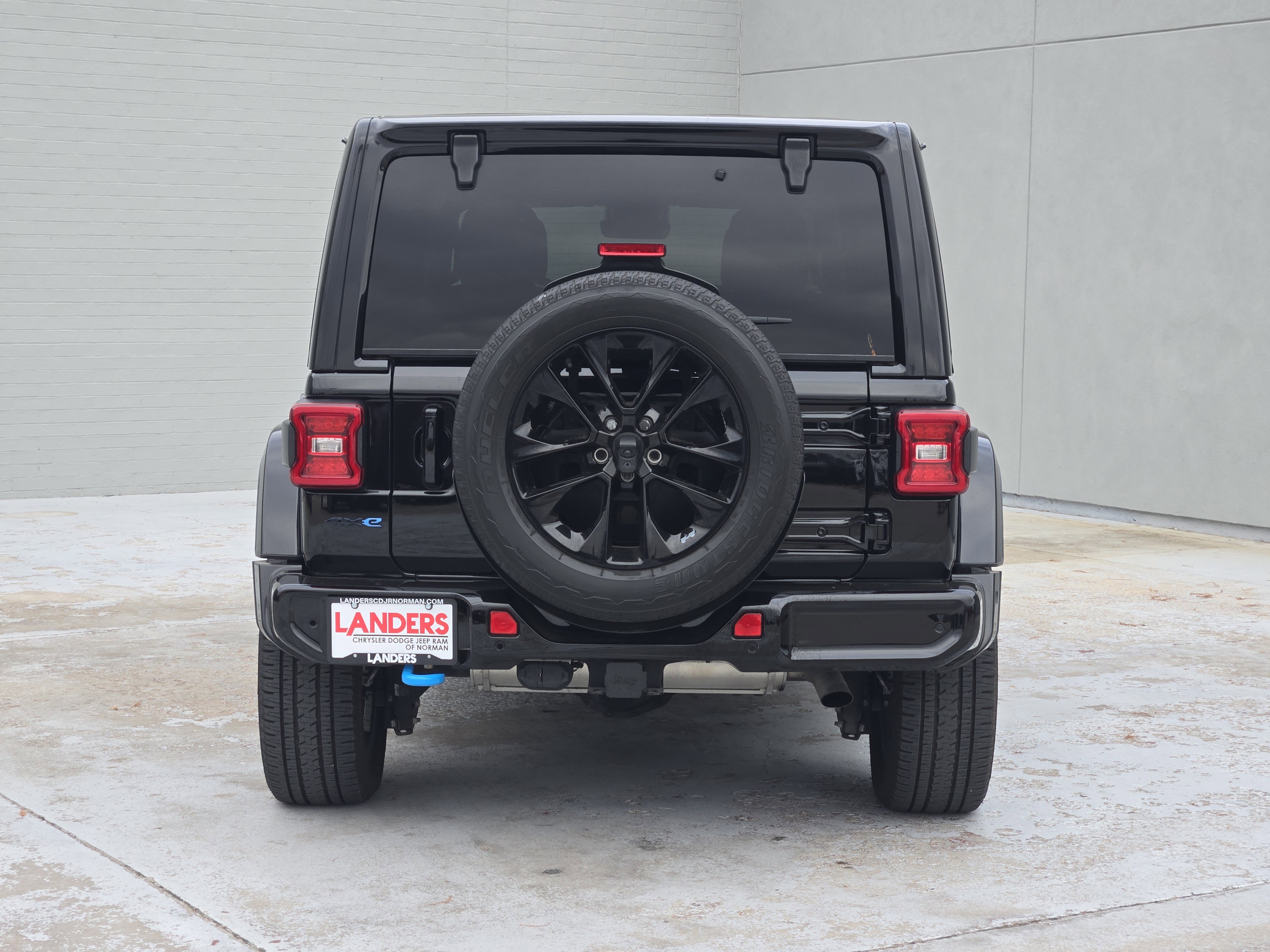Used 2021 Jeep Wrangler Unlimited Sahara image 7