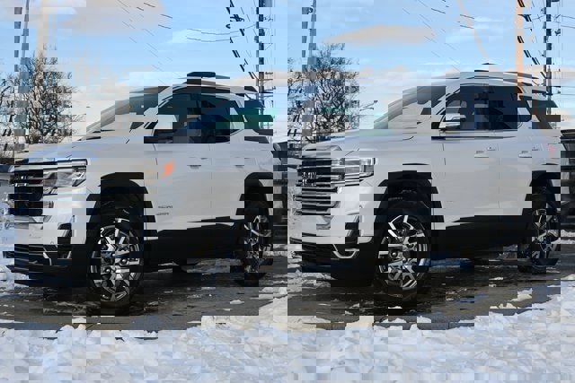 Used 2021 GMC Acadia SLT w/ Technology Package