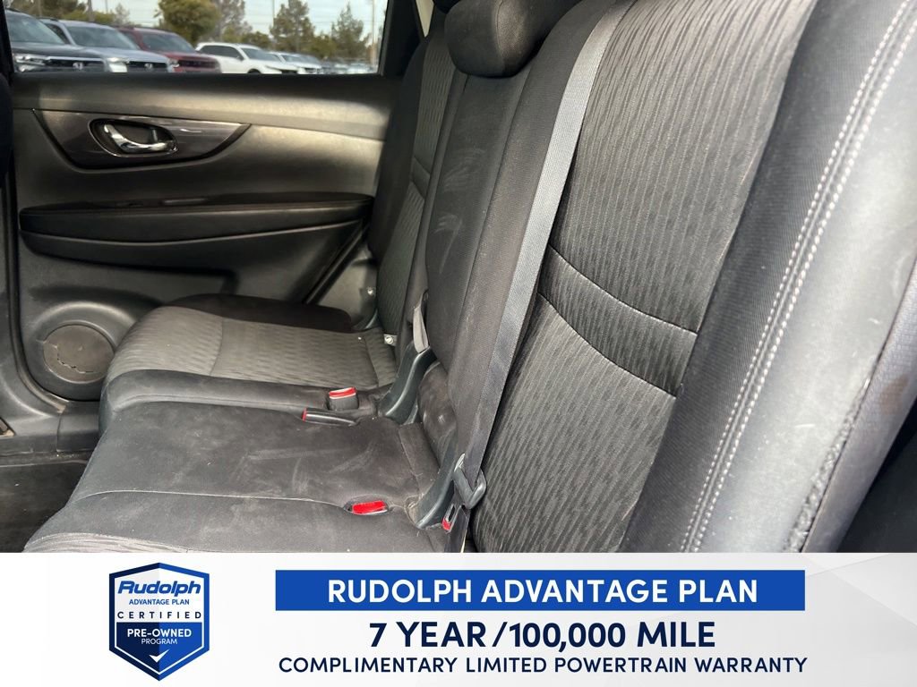 Used 2018 Nissan Rogue SV w/ Premium Package FWD image 11