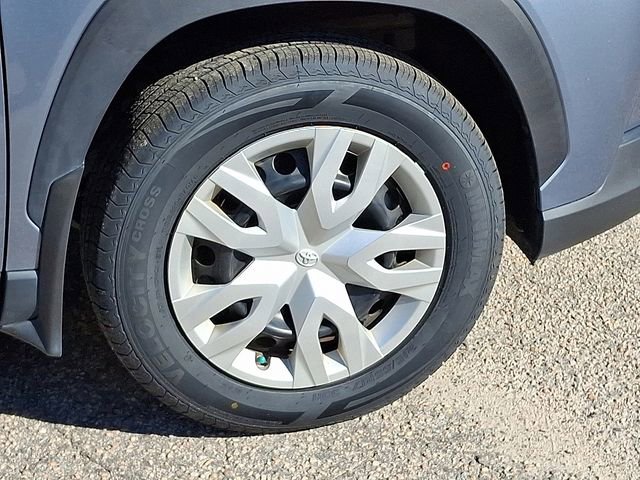 Used 2022 Toyota Corolla Cross L image 11