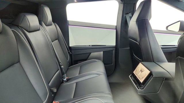 Used 2024 Tesla Cybertruck AWD Crew Cab image 22