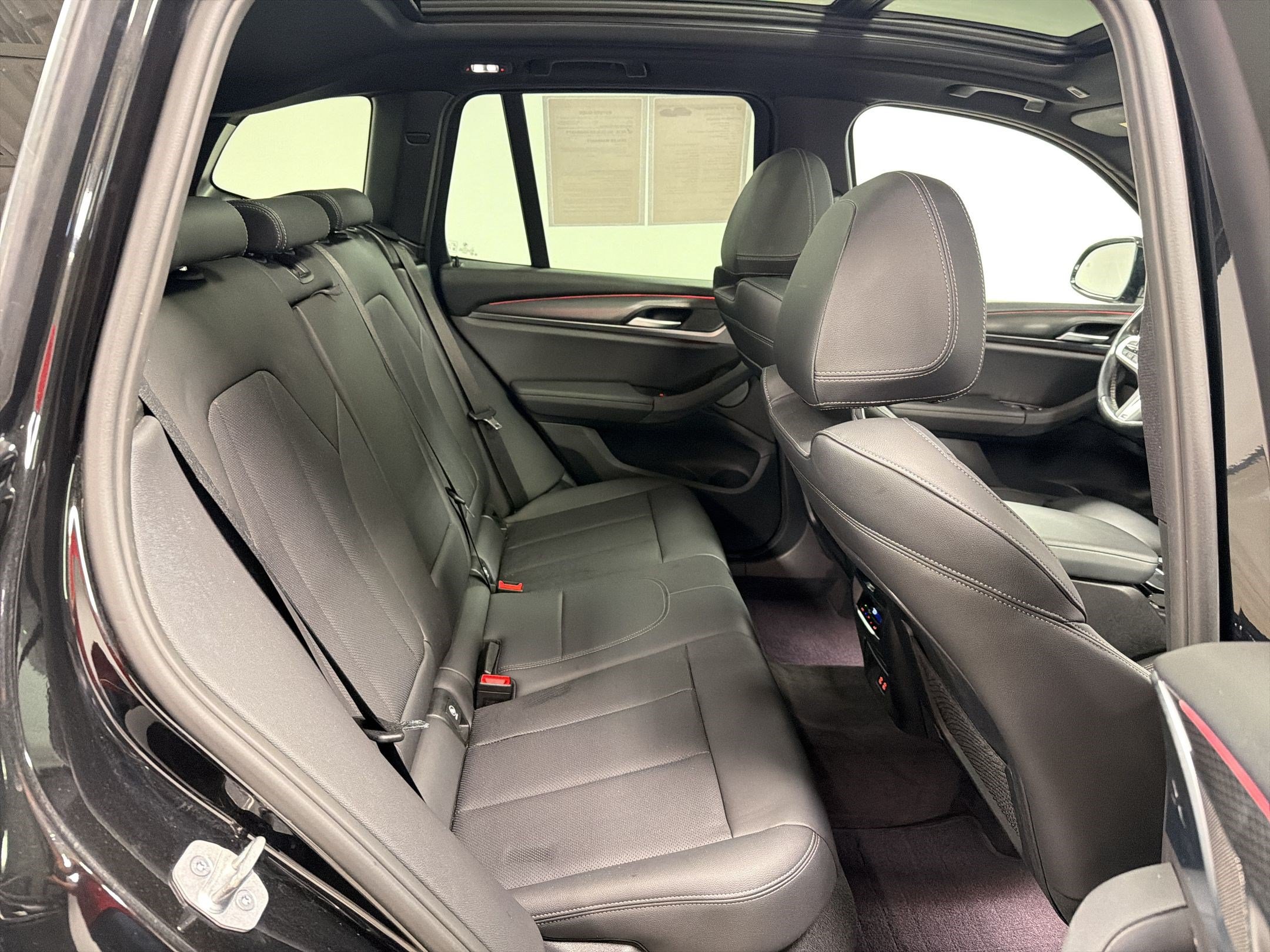 Certified 2023 BMW X3 sDrive30i w/ M Sport Package RWD image 28