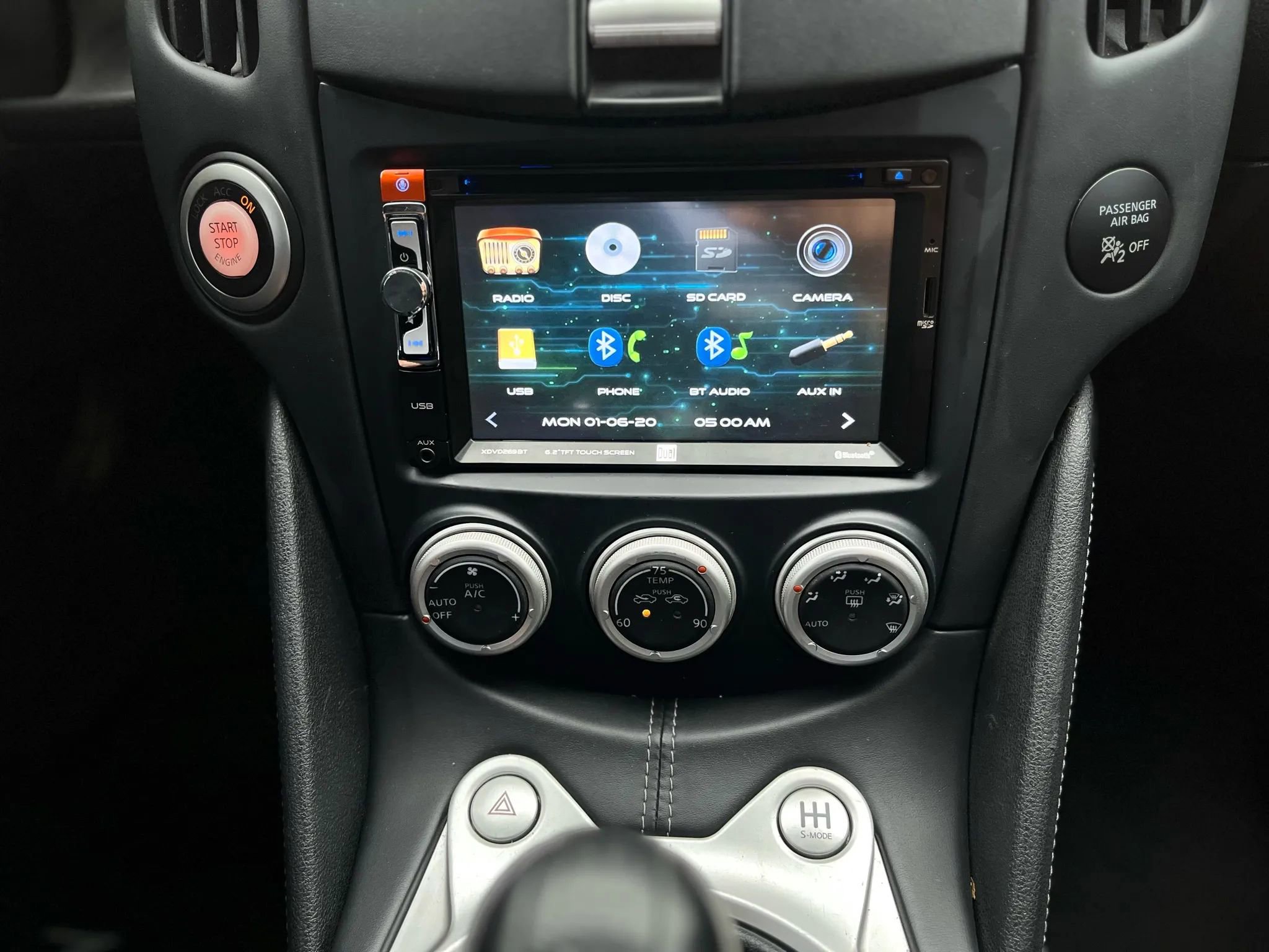 Used 2013 Nissan 370Z Touring w/ Sport Pkg image 22