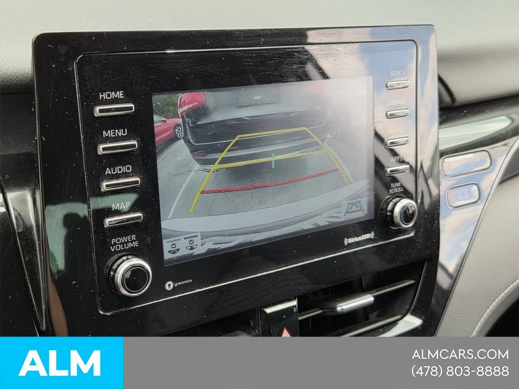 Used 2022 Toyota Camry SE w/ Convenience Package FWD image 17