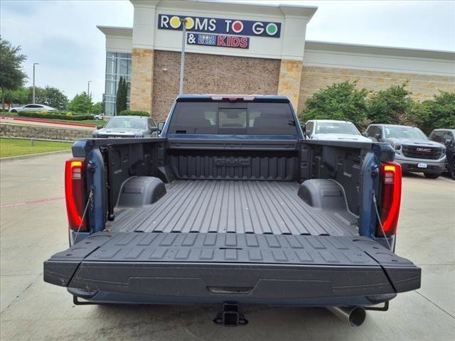 New 2025 GMC Sierra 3500 Denali w/ Denali Reserve Package image 23