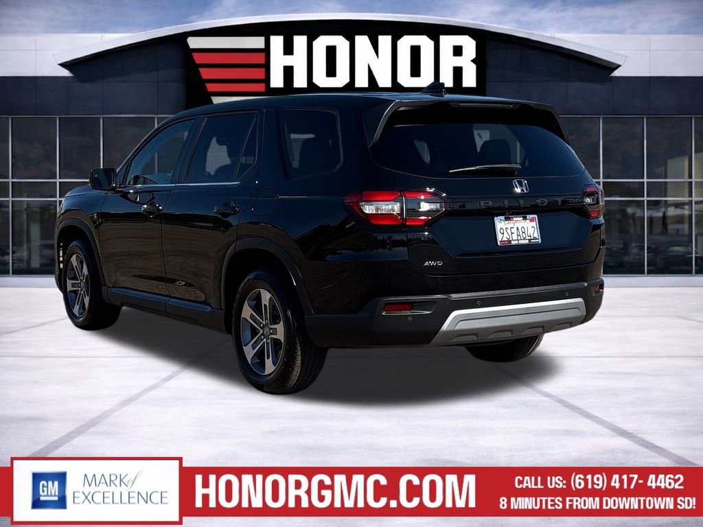 Used 2025 Honda Pilot EX-L image 5