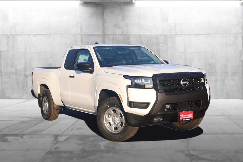 New 2026 Nissan Frontier S image 2