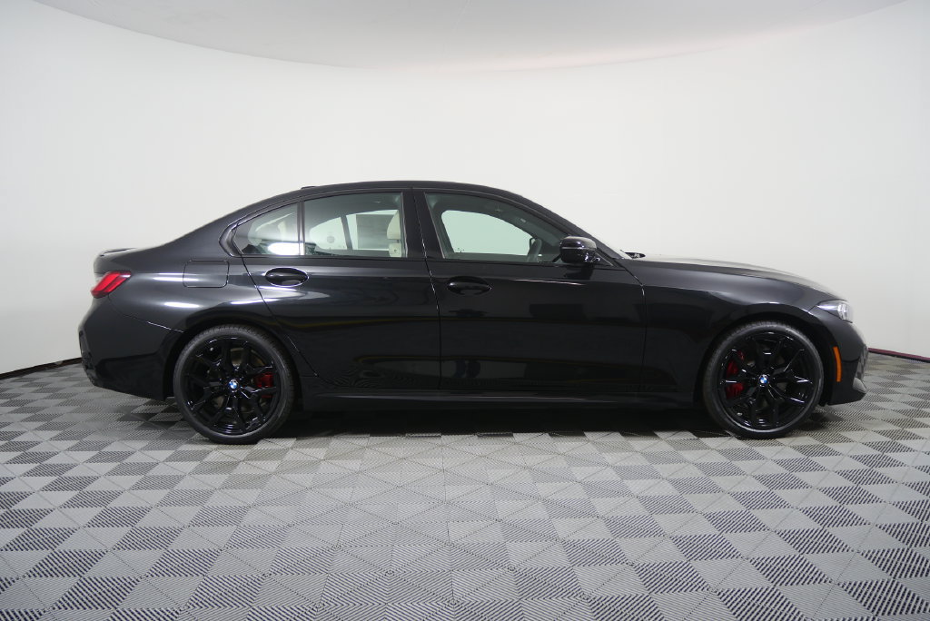 New 2026 BMW 330i Sedan w/ M Sport Package RWD image 3